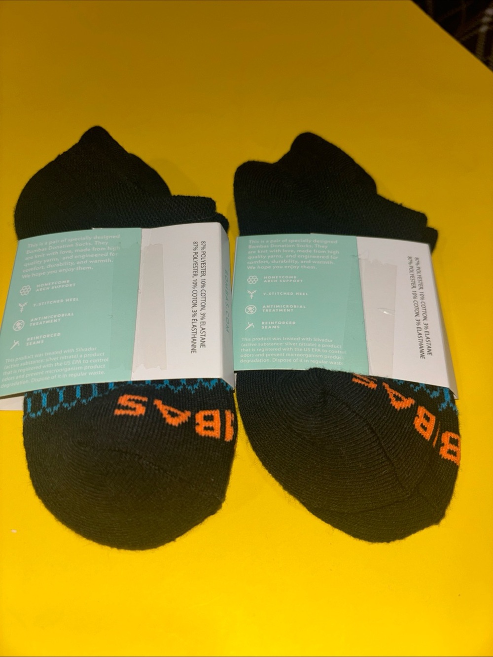 Bombas..Kids Youth Socks XSmall Black Low-Cut Athletic Socks with Accent Text